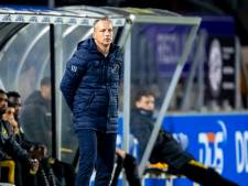 Verbazing bij NAC-trainer De Graaf: ‘Het lijkt wel of spelers zich verstoppen’