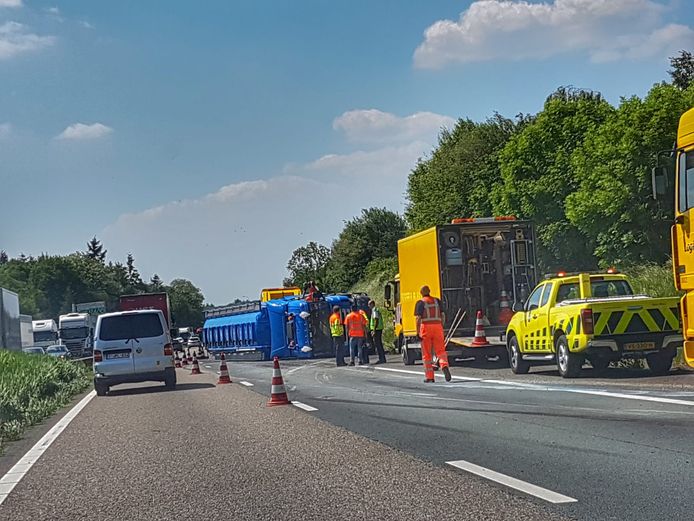 Ongeluk op de A67 bij Veldhoven.