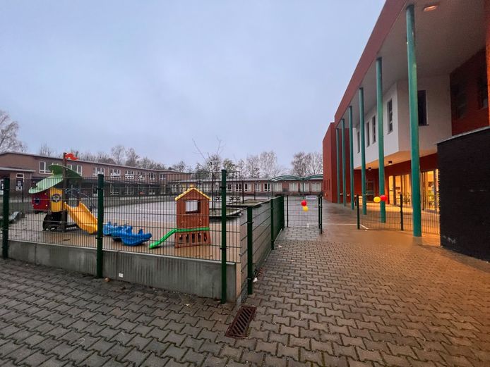 De speelplaats van de school in Zoutleeuw.