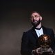 Benzema wint voor het eerst Gouden Bal, Putellas beste vrouwelijke voetballer
