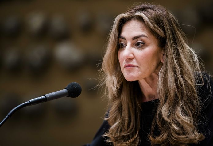 Dilan Yesilgoz, minister van Justitie en Veiligheid, tijdens een debat in de Tweede Kamer.