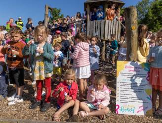 Schoolkinderen van Kluisbergen geven het goede voorbeeld: beter bellen blazen dan rook blazen