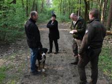 Op pad met controleurs in het bos: 104 euro boete voor loslopende hond