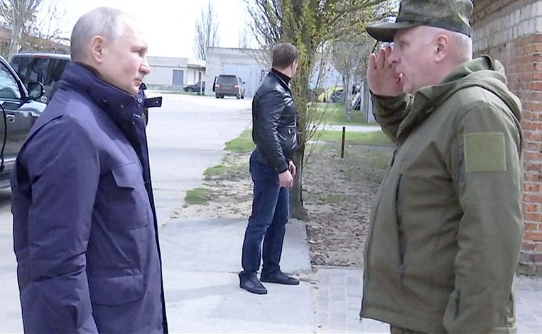 Украина.  Путин встречается с войсками в Херсоне и Луганске: «Важно услышать ваше мнение»