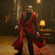 Nicolas Cage stelt niet teleur als oppervampier Dracula in ‘Renfield’, alleen spijtig dat we hem veel te weinig te zien krijgen