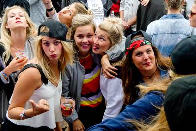 Down The Rabbit Hole in 2 minuten en 6 seconden