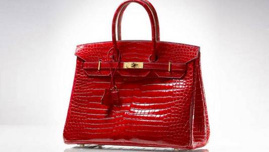 Op een veiling in Hong Kong werd recent een Birkin verkocht voor 202.857 euro, officieel de duurste tas ter wereld.