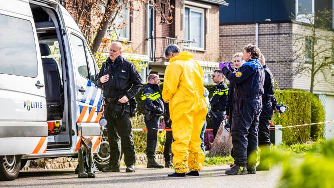 Lugubere vondst schokt Puttershoek: twee doden gevonden in huis van ‘in zichzelf gekeerde vrouw’