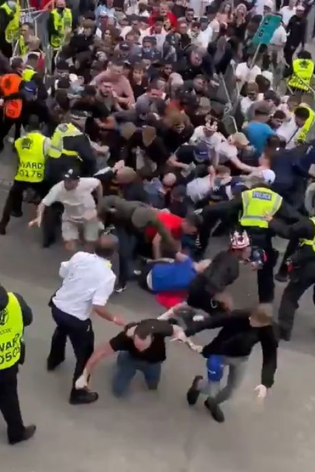 Chaos et ambiance tendue, à Londres, en marge de la finale de l’Euro 