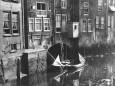 Op de Voorstraat kon je tot 25 jaar geleden je drollen en plasjes voorbij zien drijven
