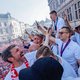 ▶ Grote Markt in Antwerpen helemaal volgelopen voor kampioenenhuldiging