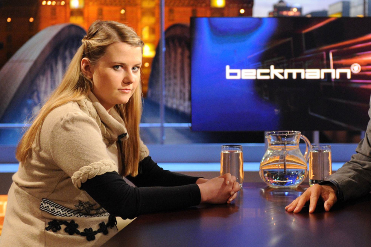 Natascha Kampusch in een televisiestudio begin september, voorafgaand aan de opnamen (AFP) Beeld AFP