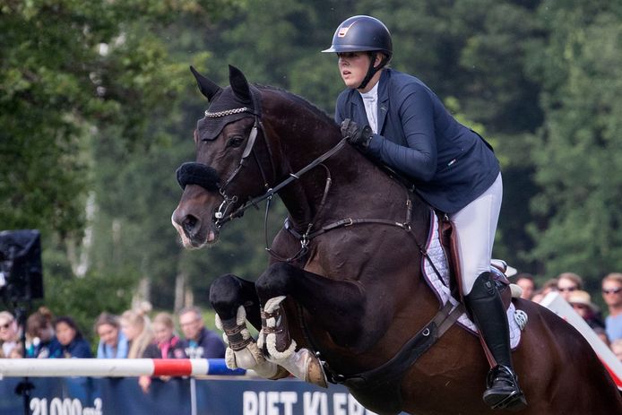Aniek Diks en Winston Jumper maakten er een onvergetelijke afscheidswedstrijd van in de Derby van CSI Eindhoven.