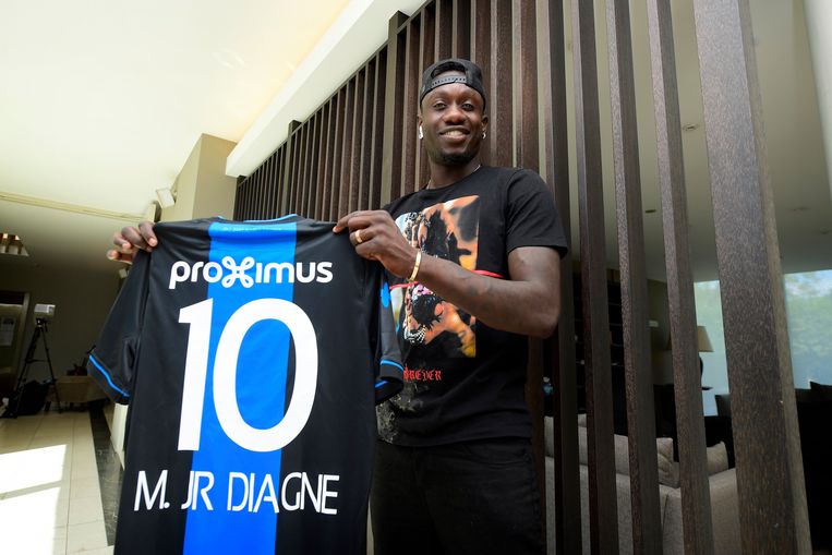 De Senegalees Mbaye Diagne wordt voorgesteld bij Club Brugge. Hij komt over van Galatasaray. Beeld Photo News