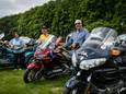 Mira Pailiy, Keith Rogers en John Buckley zijn uit Zuid-Wales naar het Goldwing Festival op Middachten gekomen.