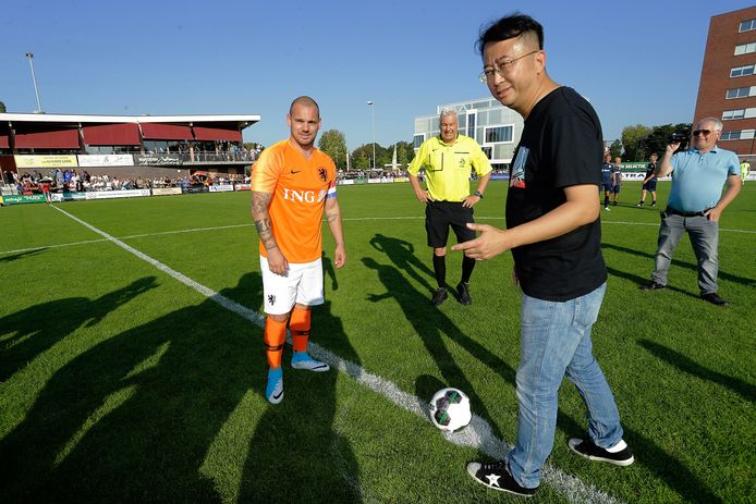 Wesley Sneijder.