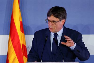 “Ik neem deel aan Catalaanse verkiezingen”: Carles Puigdemont maakt enthousiaste menigte blij