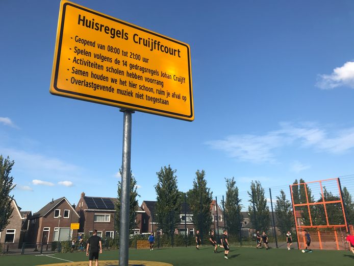Spelregels voor het Cruyff Court aan de Troelstrasingel in Kampen.