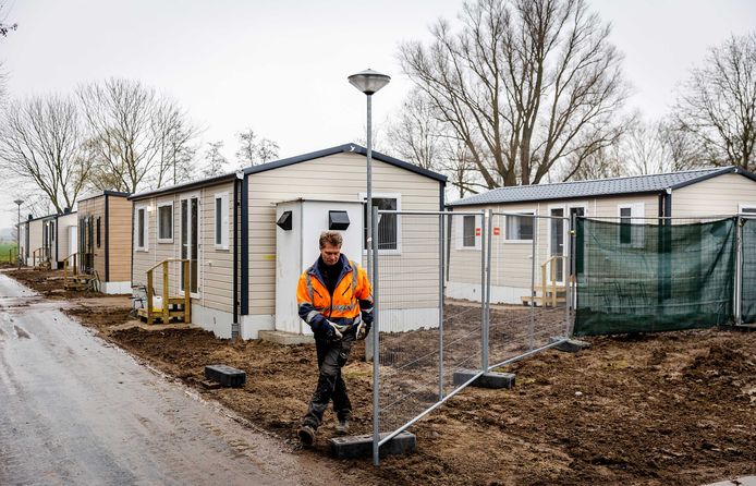 Het voormalige asielzoekerscentrum in ’s-Gravendeel kan maximaal 375 personen herbergen.