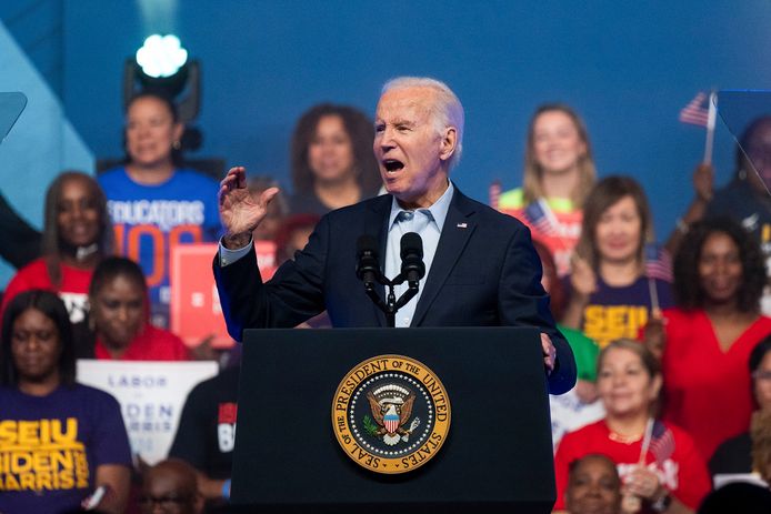 Joe Biden bij de verkiezingsrally in Philadelphia.