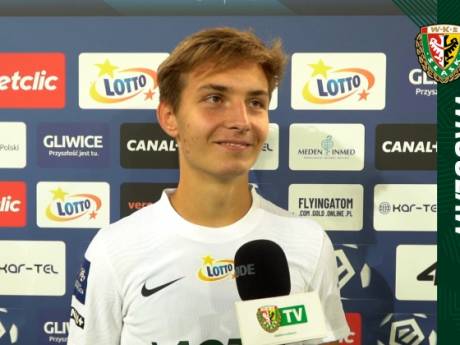 PSV zet in op Pools toptalent, maar er is hevige concurrentie in de strijd om zijn handtekening