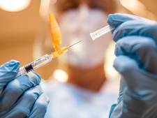Helft Nederlanders wil vooraan staan bij uitdelen coronavaccin