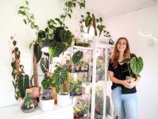 Het appartement van Marit (24) staat vol planten: ‘We hebben een zelfgebouwde kas’