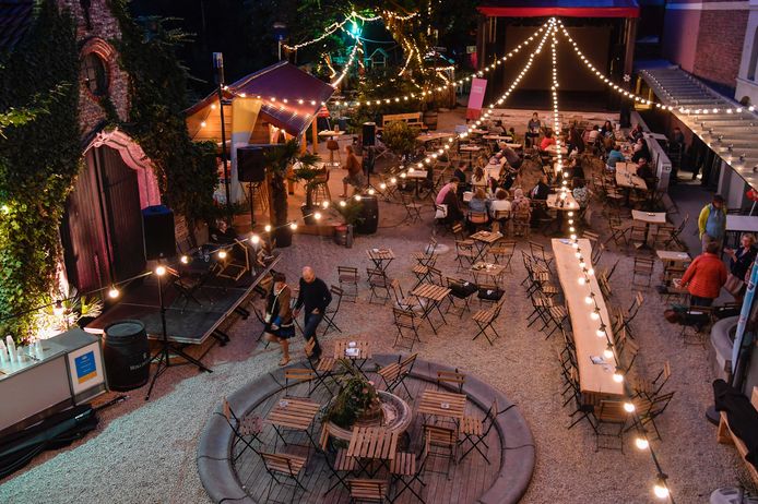 Omdat de opzeg van de concessie over een jaar loopt, zal de zomerbar Jardin in de zomer 2021 wel nog kunnen doorgaan.