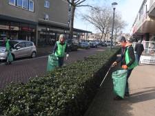 Handen uit de mouwen tijdens de Landelijke Opschoondag: ‘De recherche heeft een goeie aan ons’