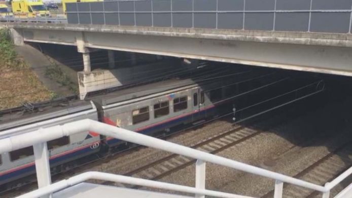 Door het incident is er op één spoor tussen Gent en Tongeren geen treinverkeer mogelijk.