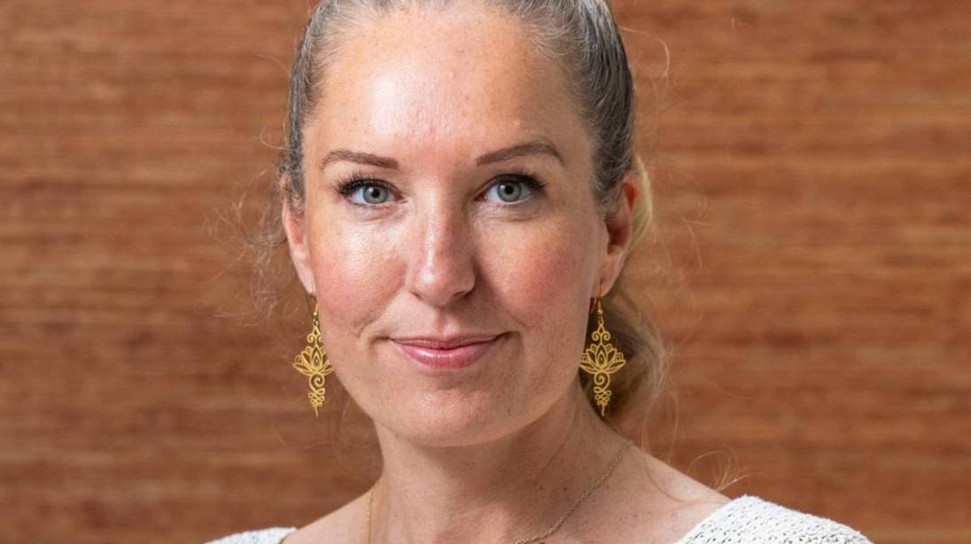 Sas Steysiger (43) helpt mannen van erectieproblemen af. “Door porno wennen ze aan extreme prikkels”