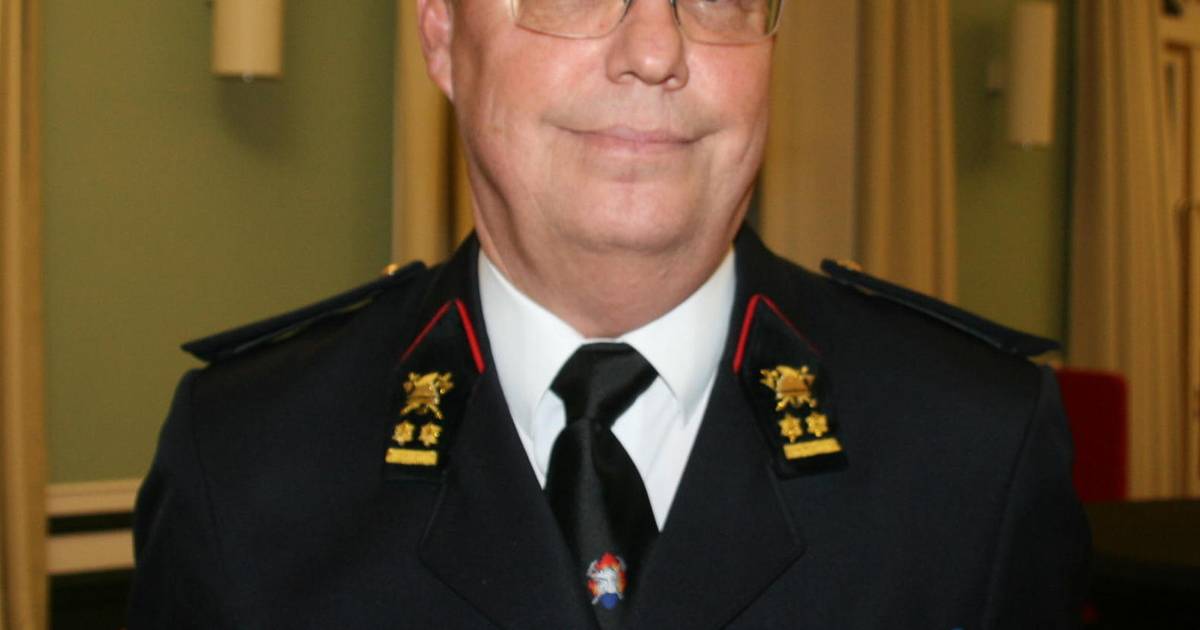 Robert Van Praet nieuwe zonecommandant | Poperinge | hln.be