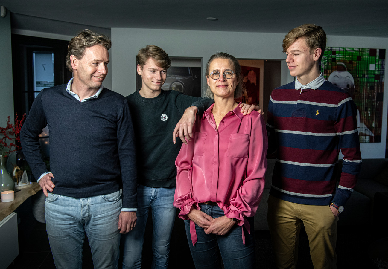 Eerst applaus, nu staan ze in de kou: ‘We hebben hier te maken met de ...