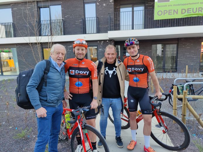Ze gingen na afloop ook nog even op de foto met Karl Vannieuwkerke en José De Cauwer.