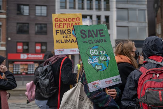 300 young people truant today for the climate in Antwerp: "Skip class?  This is being used."