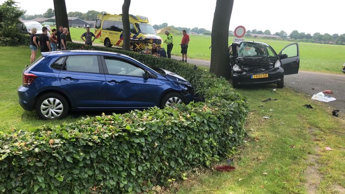 Het ongeval op de kruising Westerkampen met de Schoolweg in Dalfsen.