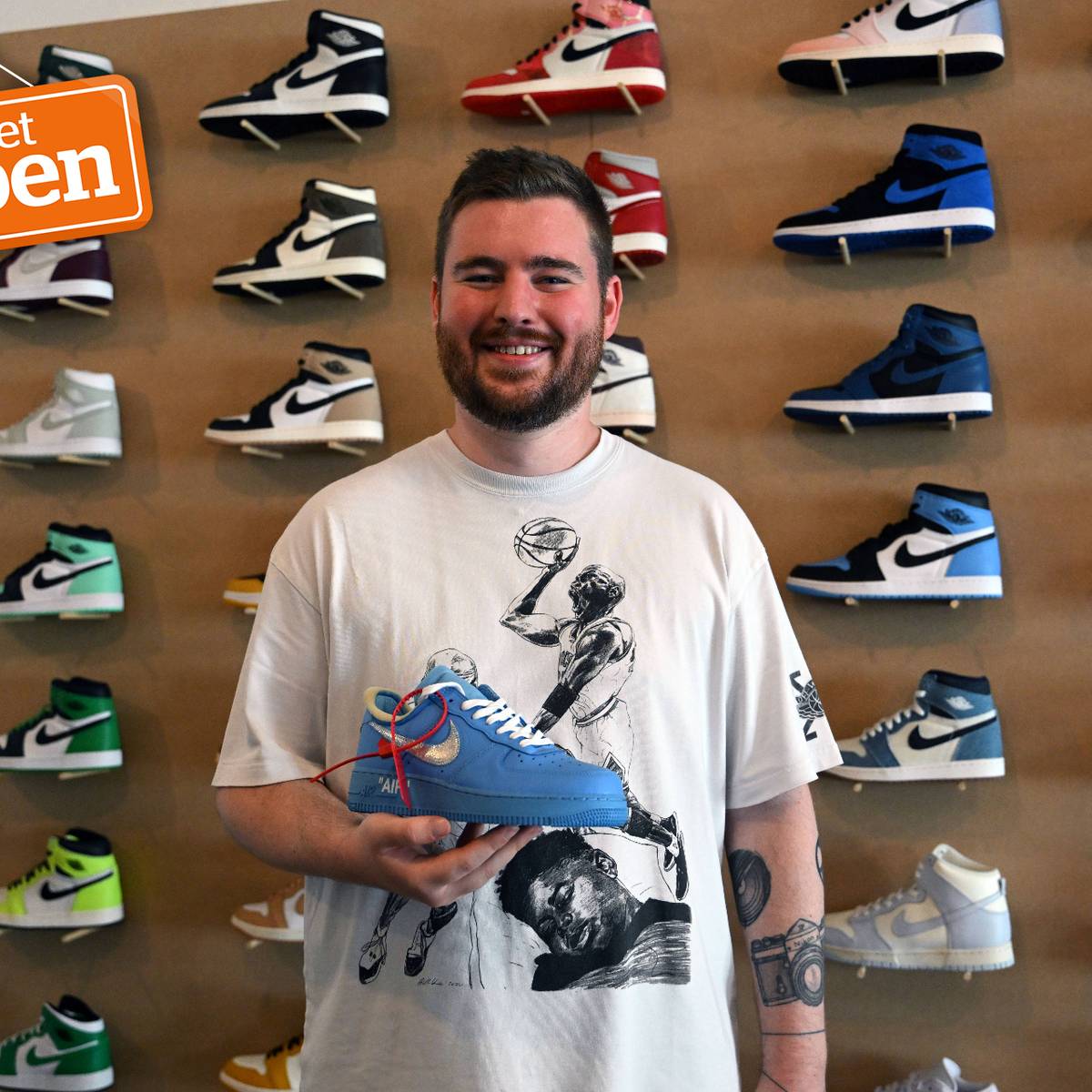 NET OPEN. Bram 25 verkoopt sneakers tot 2.500 euro Schoenen met diamanten ingelegd Je kan het zo gek niet bedenken Leuven hln.be