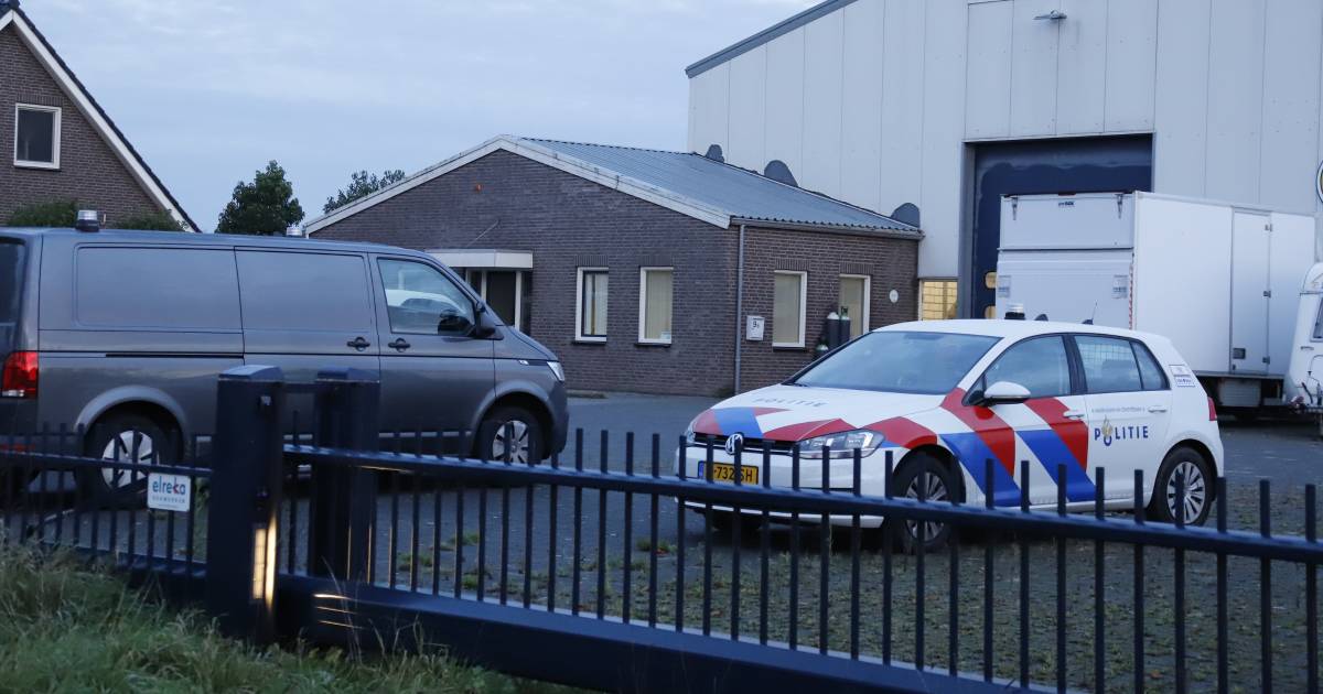 Politie-inval op bedrijf in Oeffelt: 'Ik ben net zo verrast' - BN DeStem
