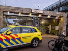 Persoon zwaargewond na aanrijding met metro bij station Blijdorp