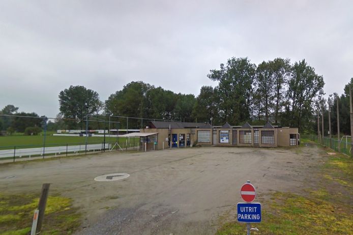 Scouts Kievit verhuist vanaf volgend werkjaar naar  de site van voetbalclub KFCO Burst die ophoudt te bestaan.