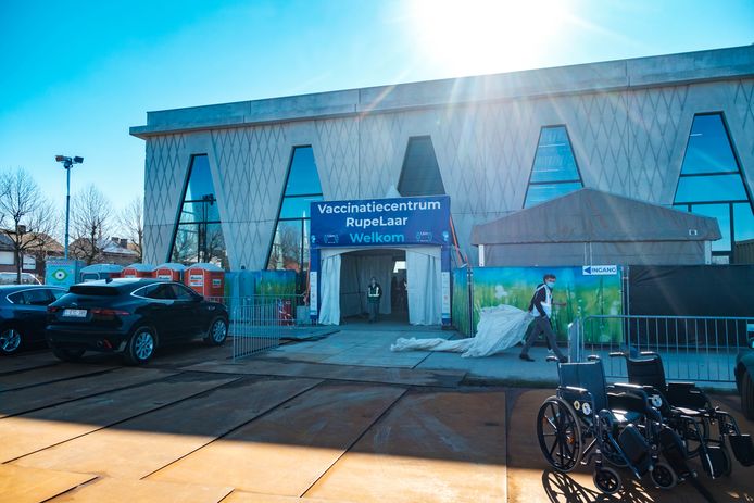 Het vaccinatiecentrum RupeLaar.