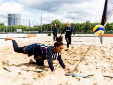 Zand als warming-up voor zaal: ‘Je moet een vis niet vragen in een boom te klimmen’