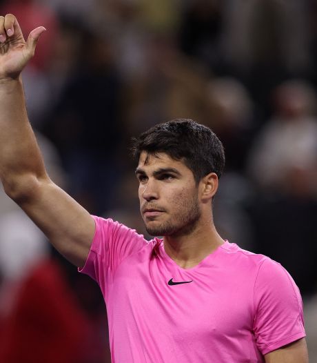 Alcaraz monte en puissance, Wawrinka éteint Rune 