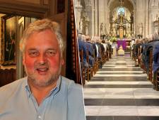 Bomvolle Sint-Pieterskerk begeleidde ere-schepen Lieven Decaluwe op zijn laatste reis. “Gent zal je missen”