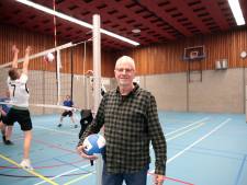 Volleybalclub zat zonder bestuur, dus werd Anco voorzitter, secretaris én penningmeester