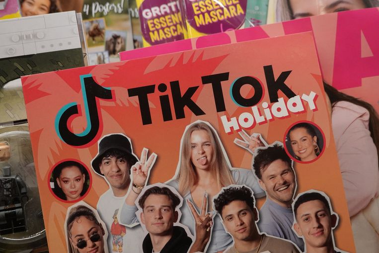 TikTok begon aanvankelijk als tienerhype in 2020, maar de app wordt inmiddels meer gebruikt door jonge twintigers. Beeld ANP / Harold Versteeg