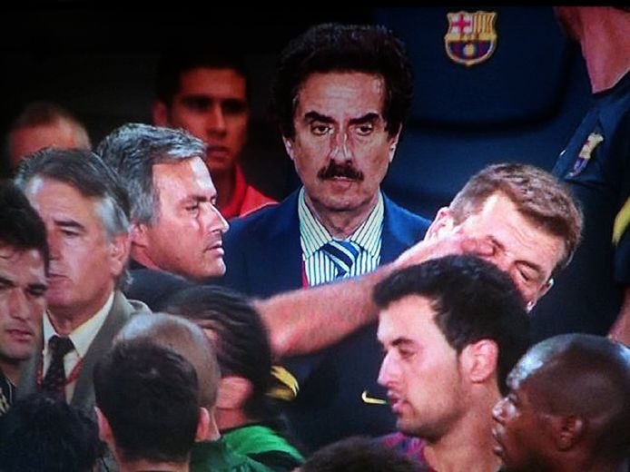 Mourinho stak in 2011 een vinger in het oog van Tito Vilanova, assistent van Pep Guardiola.