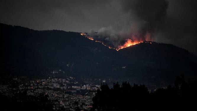 Un incendie d’un périmètre de plus de 25 km mobilise plus de 1.500 pompiers au Portugal
