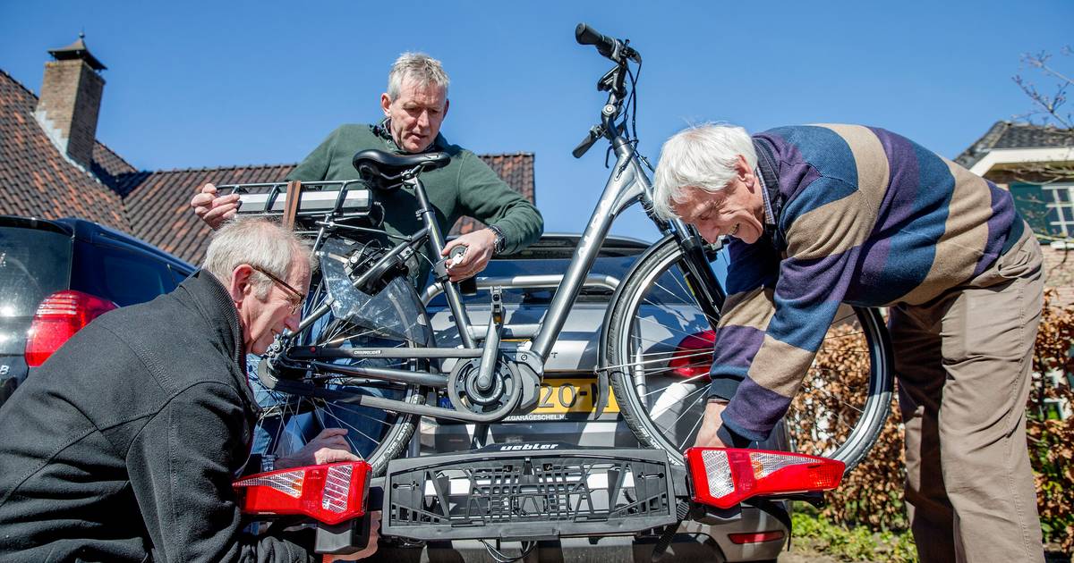 Maan terrorist slaaf Test: Dit zijn de beste fietsdragers voor op de auto | Fietsspecial 2018 |  AD.nl