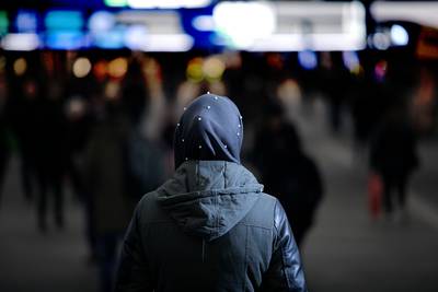 Jamila (18) is 'exposed': Heel Nederland denkt dat ik een hoer ben
